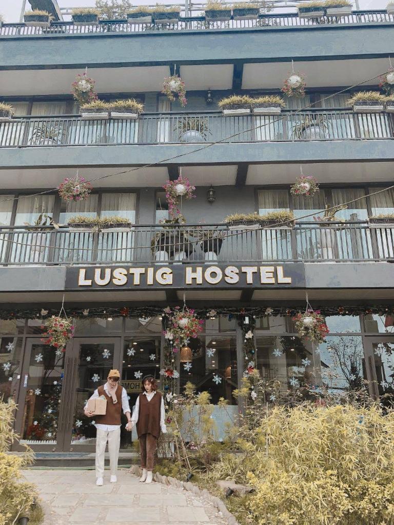 Lustig Hostel