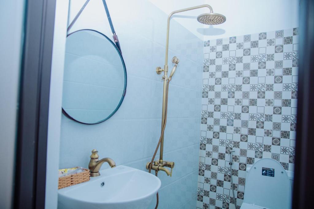 Двухместный (Улучшенный двухместный номер с 1 кроватью), Rome Hostel