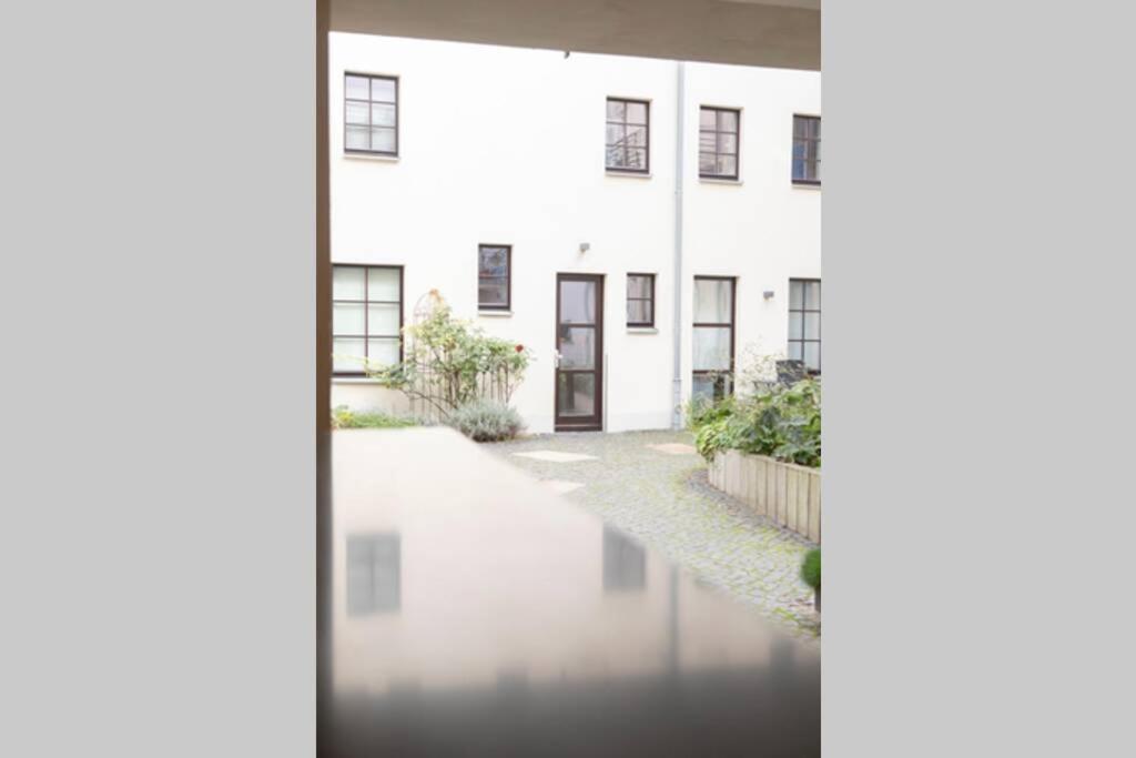 Charmante, ruhige Ferienwohnung mit Balkon photo 2