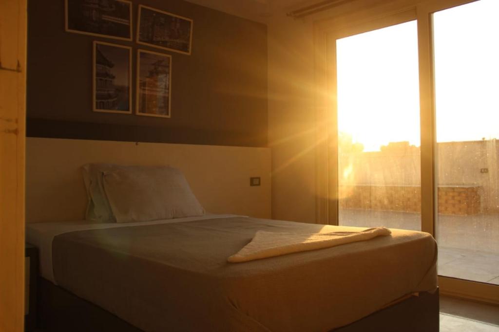 Одноместный (Одноместный номер с собственной ванной комнатой), Azar Hotel