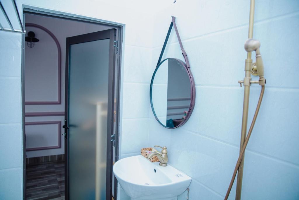 Двухместный (Улучшенный двухместный номер с 1 кроватью), Rome Hostel