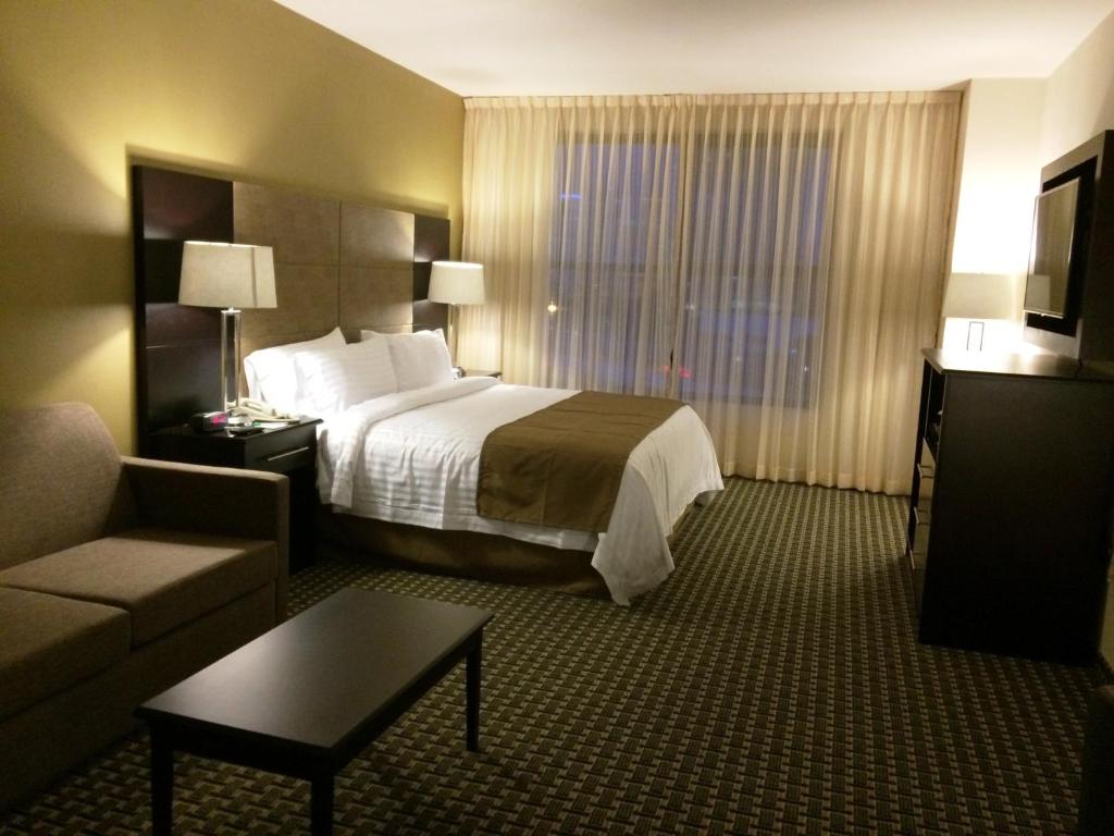 Двухместный (KING DELUXE-NON SMOKING), Holiday Inn Mexico Santa Fe