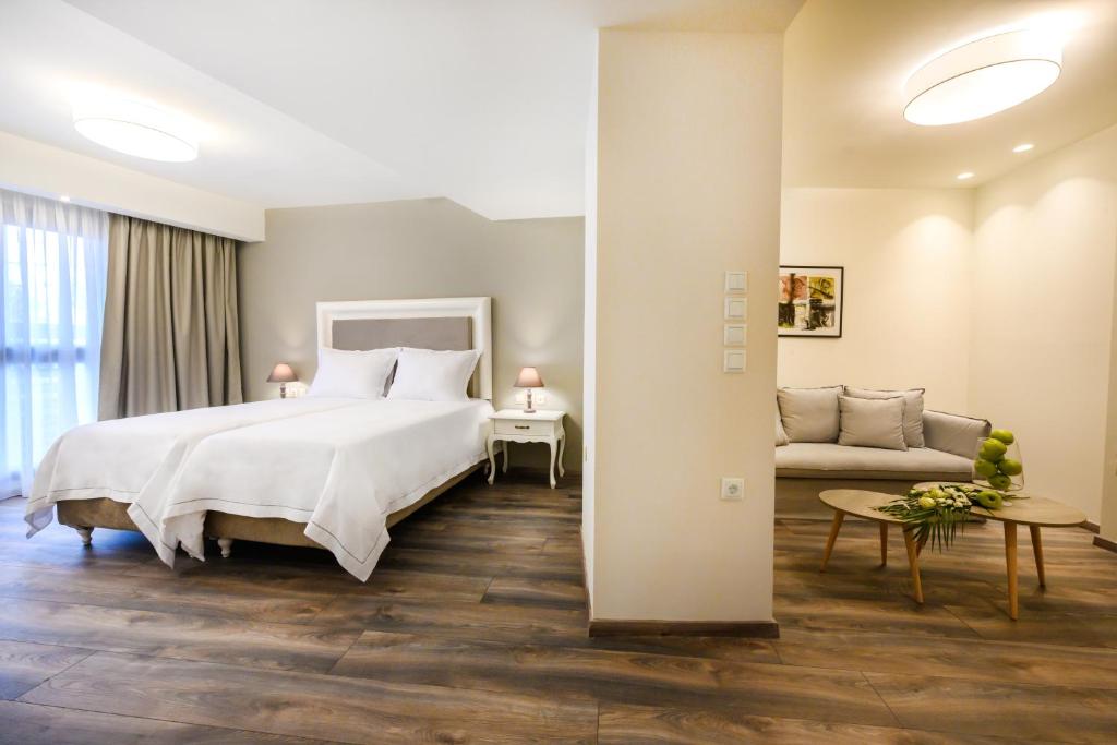 Emerald Suites photo 3