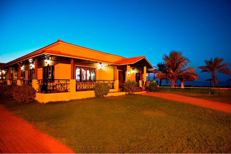 Barracuda Beach Resort - Tap to explore photos
