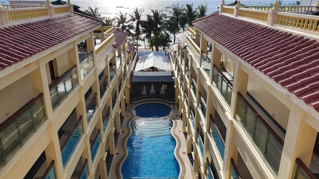 Golden Phoenix Hotel Boracay photo 3
