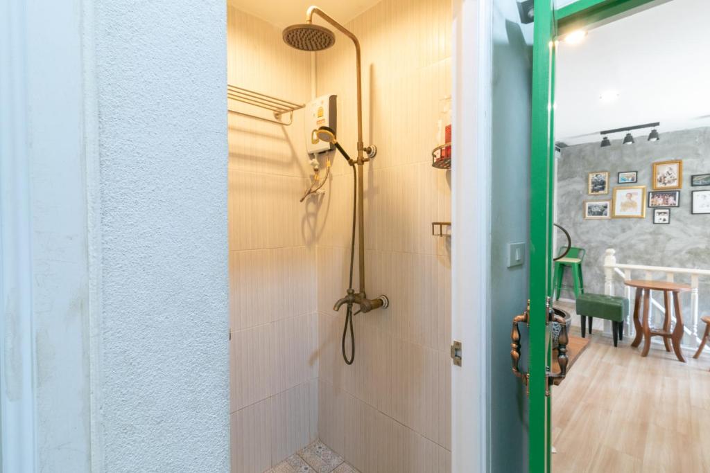Номер (Кровать в общем 8-местном номере для женщин), Ratana Boutique Hostel