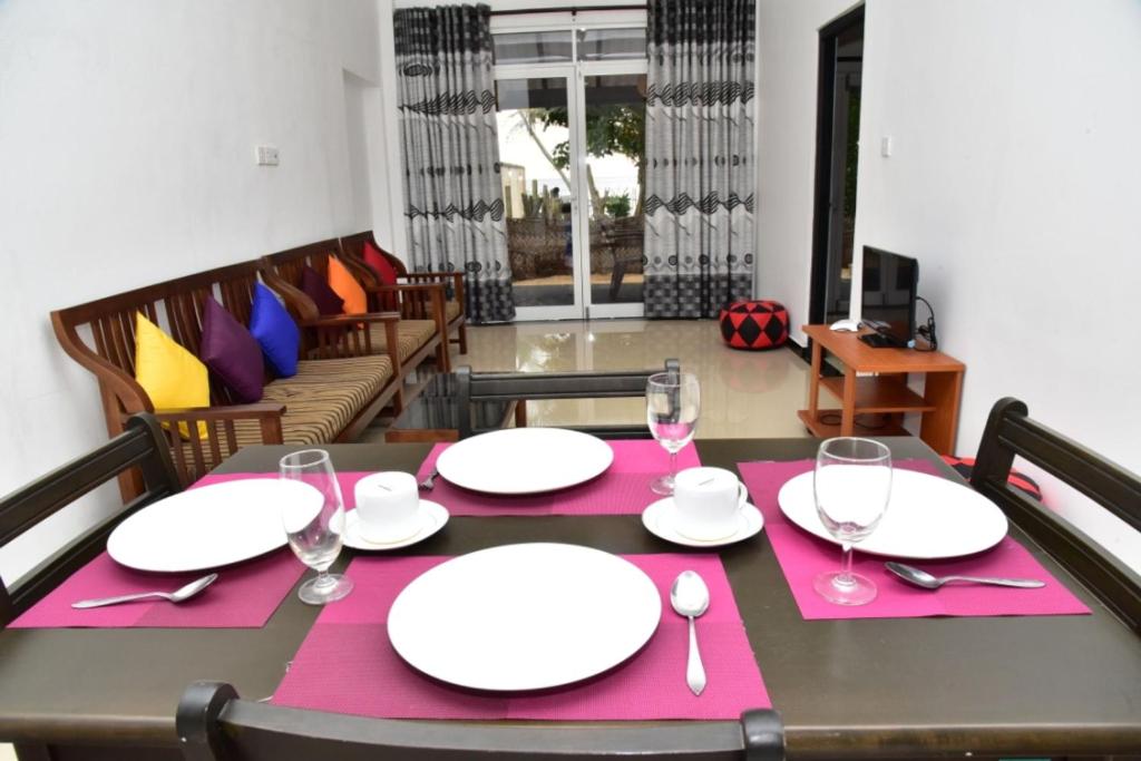 Hikkaduwa Beach House photo 4