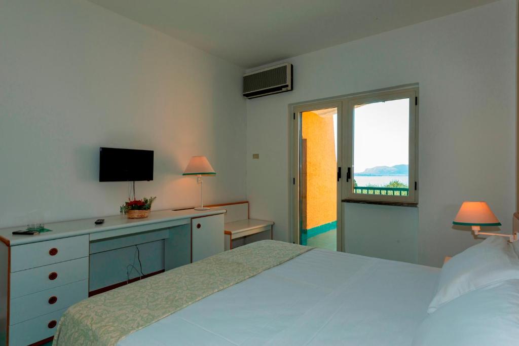 Hotel Torre Normanna photo 3