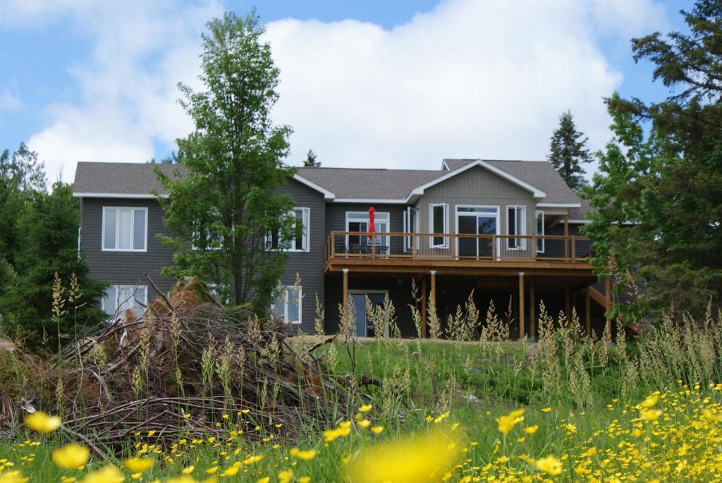 Top of Algonquin Bed and Breakfast photo 4