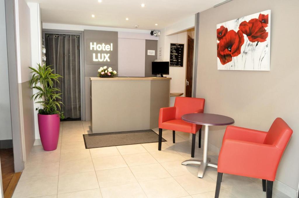 Hotel Lux, Isere