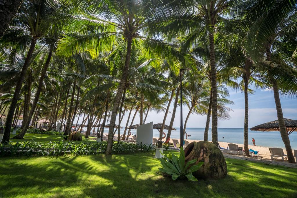 L'Azure Resort and Spa