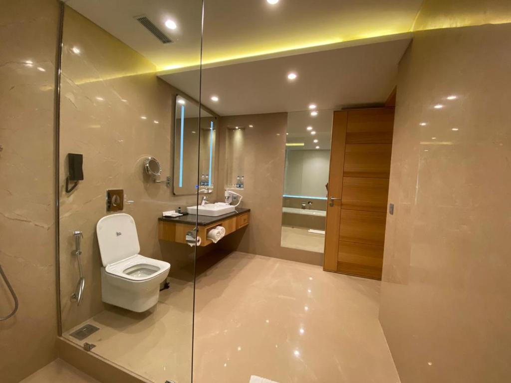 NIRVANA Luxury Hotel l Ludhiana photo 3
