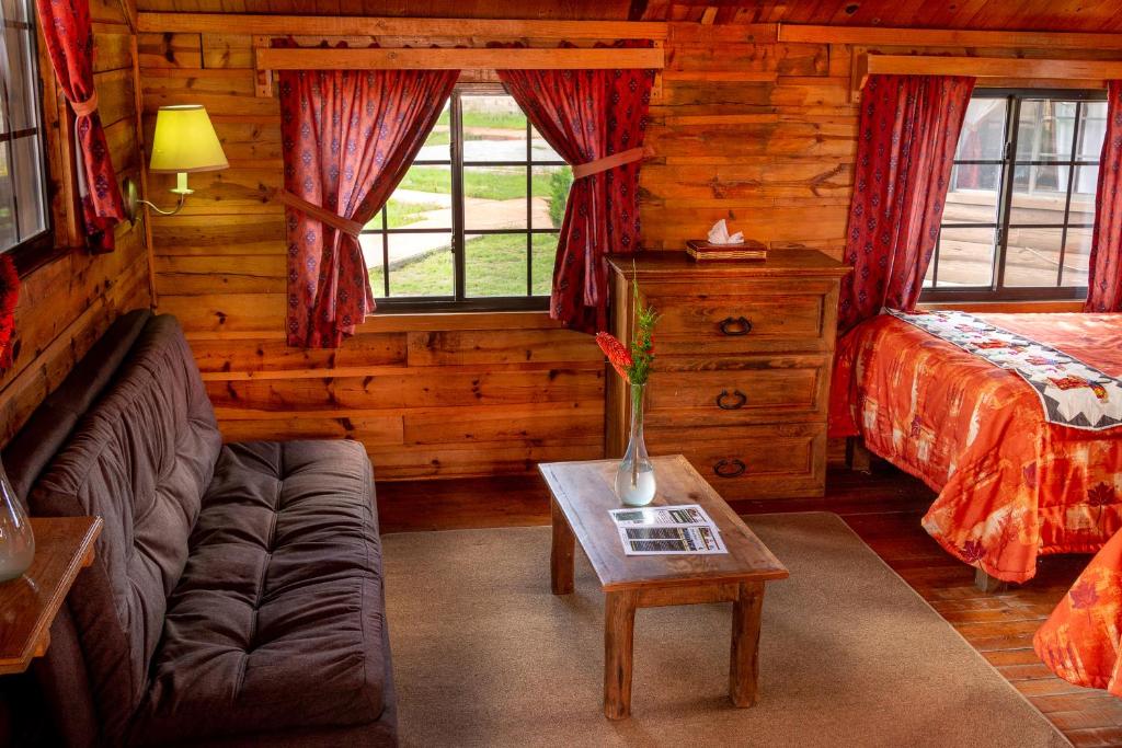 Villa Mexicana Creel Mountain Lodge photo 1