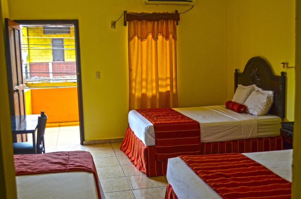 Hotel Plaza Palmero photo 4