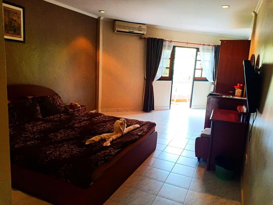 Двухместный (Улучшенный двухместный номер с 1 кроватью), Southern Star Resort