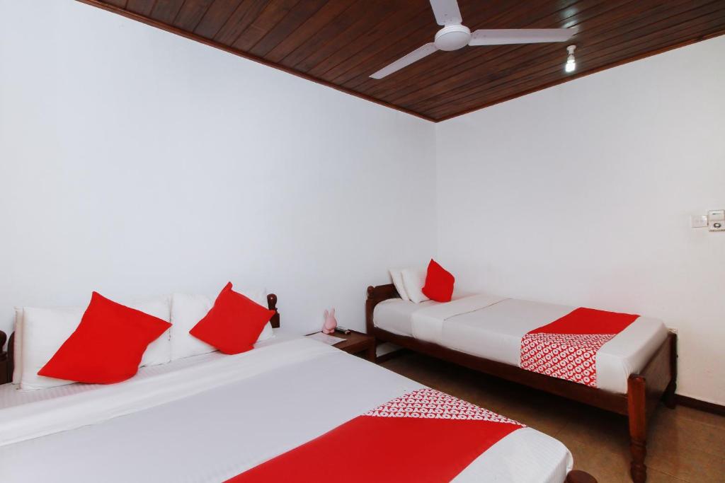 Трехместный (Трехместный номер Делюкс), Aradhana Hotel