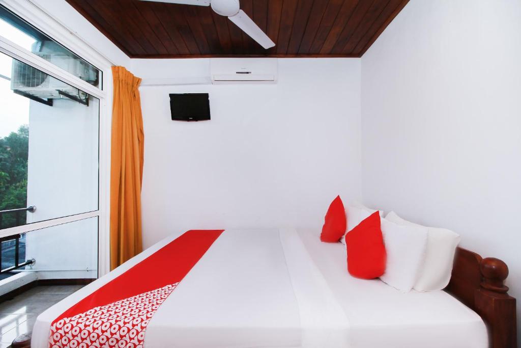 Двухместный (Двухместный номер Делюкс с 1 кроватью), Aradhana Hotel