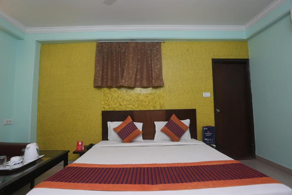 Двухместный (Двухместный номер Делюкс с 1 кроватью), HOTEL GREEN PALACE Delhi Airport