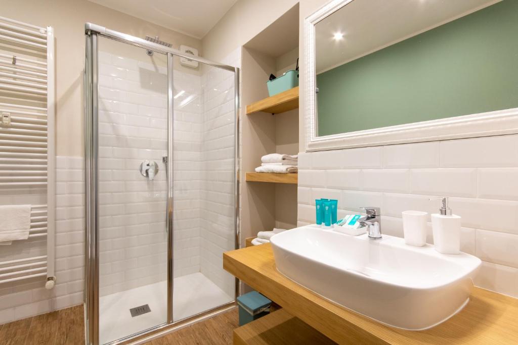 Aqualago casa vacanze apartment C - Tap to explore photos