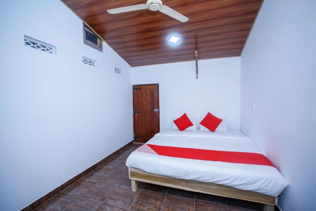 Двухместный (Стандартный двухместный номер с 1 кроватью), Pearl Inn Green Nilaveli