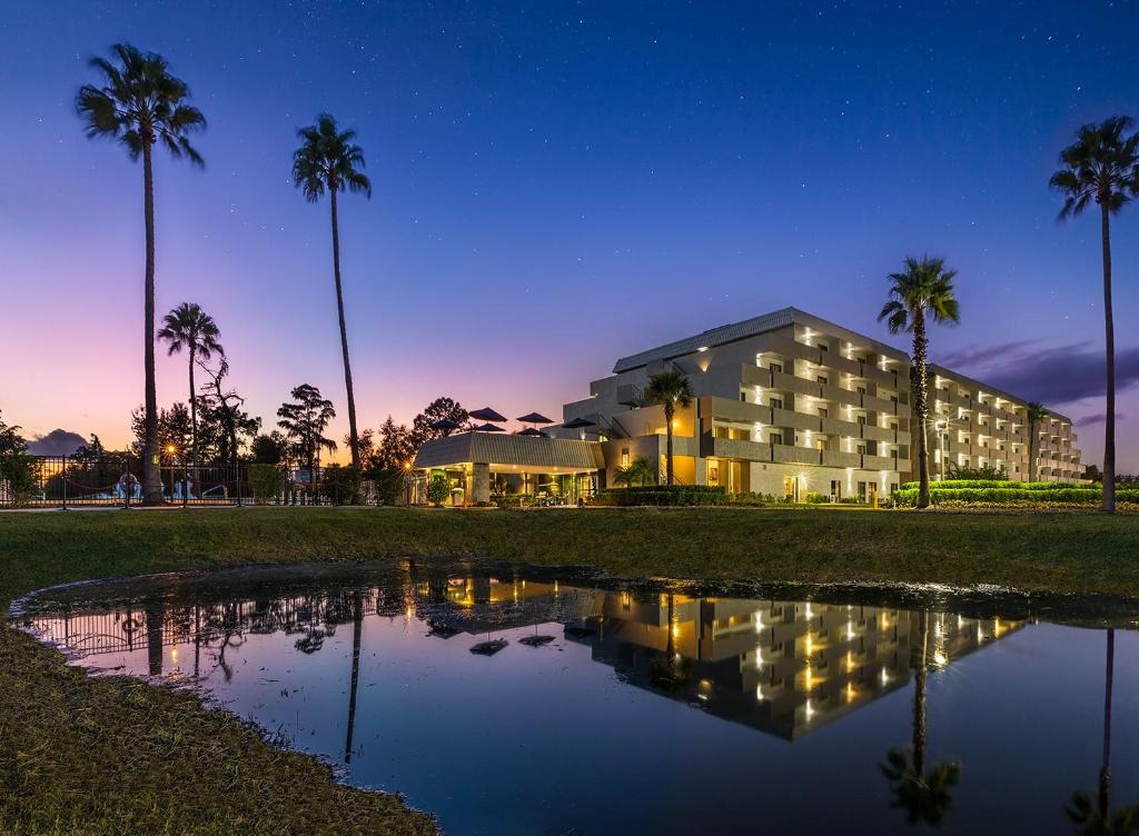 Palazzo Lakeside Hotel image