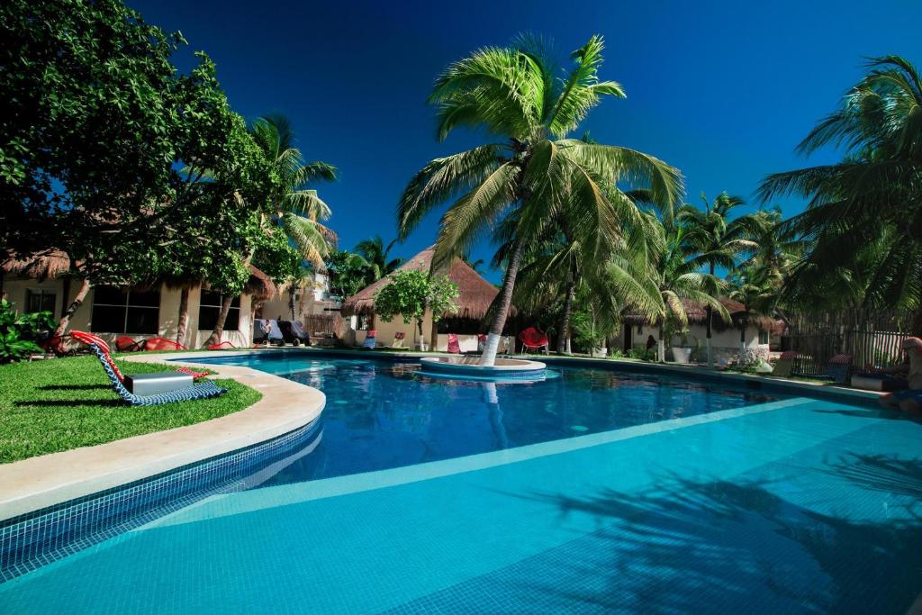 Hotel Paradise Suites photo 1