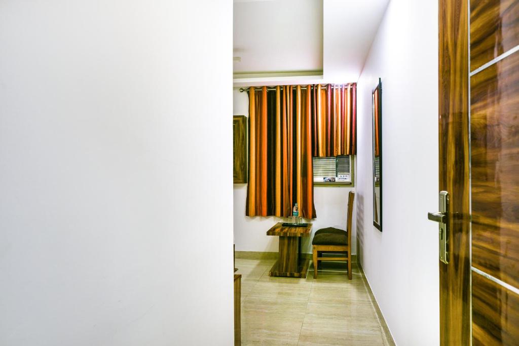 Двухместный (Номер Делюкс), Hotel Pearl - Mahipalpur Delhi Airport