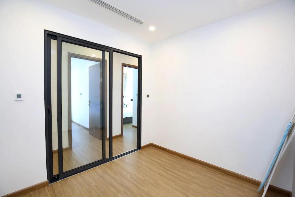 Bayhomes Metropolis Serviced Apartment