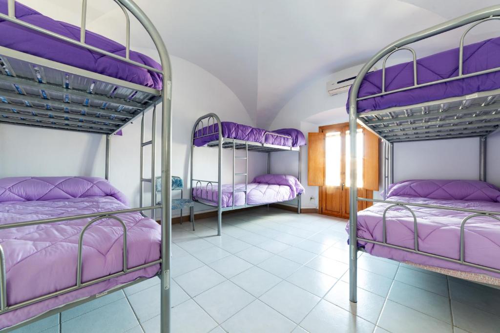 Номер (Односпальная кровать в общем номере), Albergue las Veletas