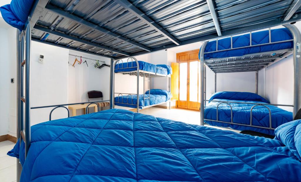 Четырехместный (Четырехместный номер эконом-класса с общей ванной комнатой), Albergue las Veletas