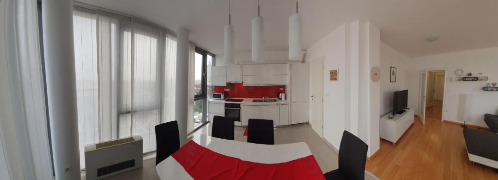 Penthouse HEART OF SLAVONIA **** photo 1