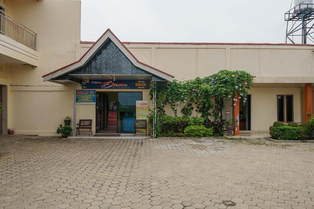 RedDoorz Syariah @ Mora Garden Bungo photo 2