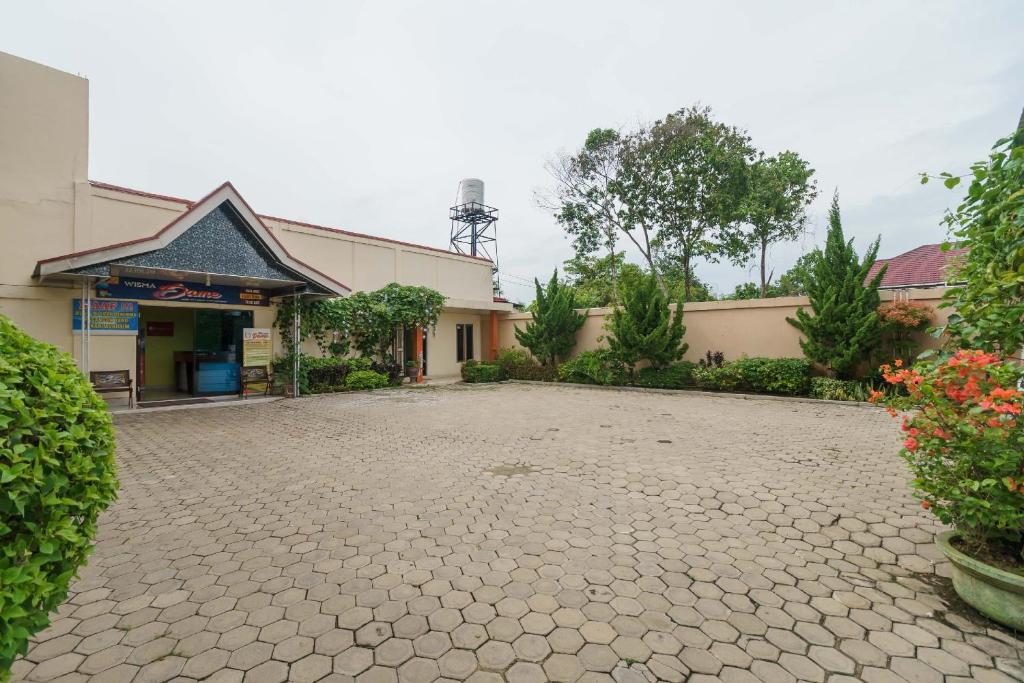 RedDoorz Syariah @ Mora Garden Bungo photo 1