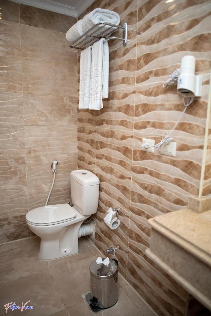 Двухместный (Улучшенный двухместный номер с 1 кроватью), Rehana Plaza Hotel
