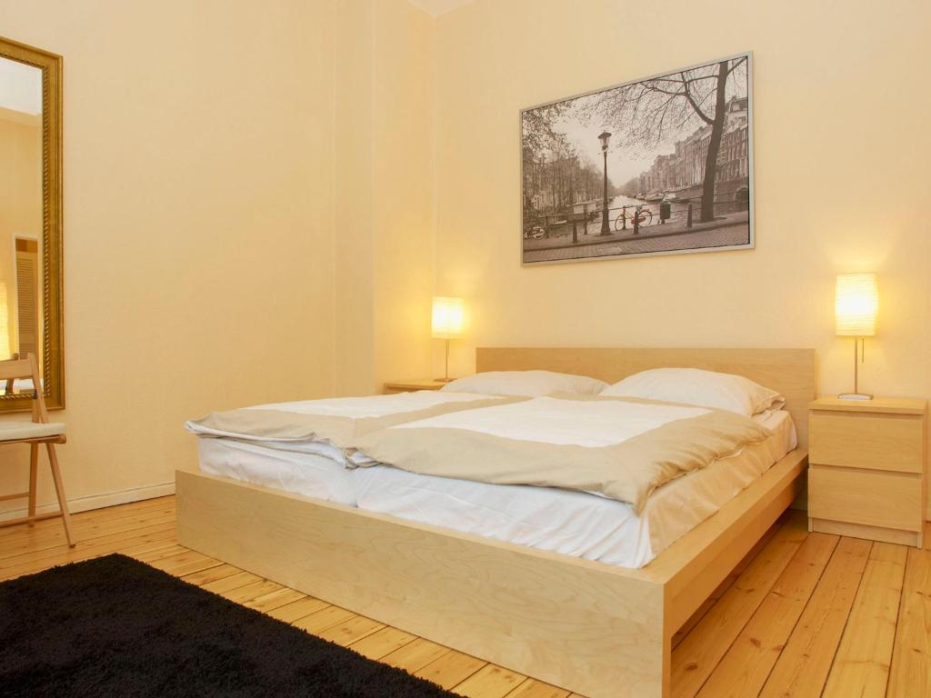 Апартаменты (Комфортные апартаменты (2 взрослых) - пл. Olivaerplatz 18), BearlinCity Apartments - City Center West