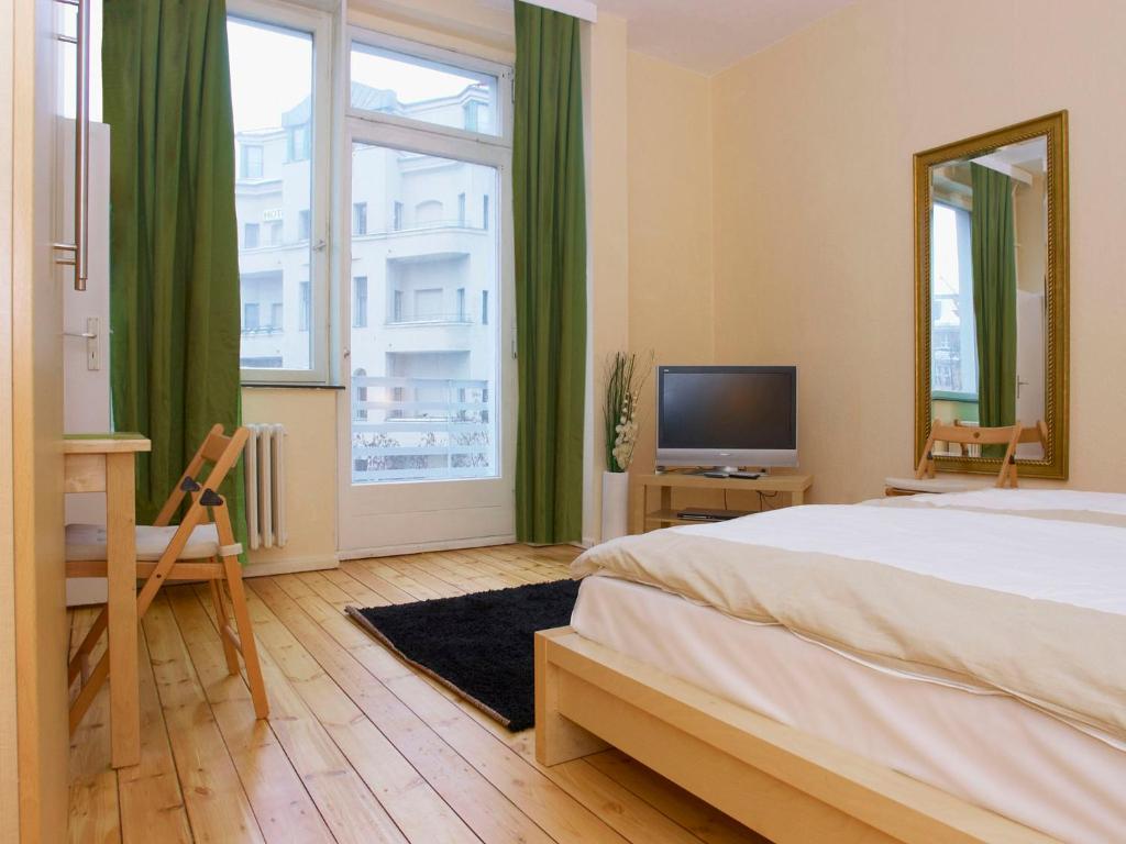 Апартаменты (Комфортные апартаменты (2 взрослых) - пл. Olivaerplatz 18), BearlinCity Apartments - City Center West