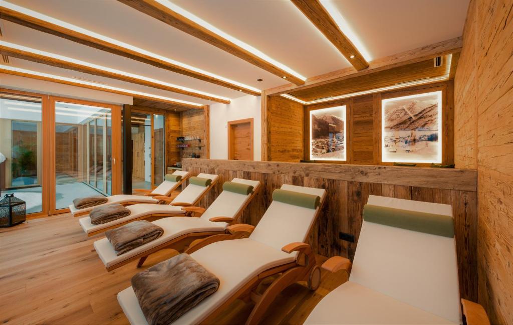 alpdeluxe-Apartments Holzgau photo 3