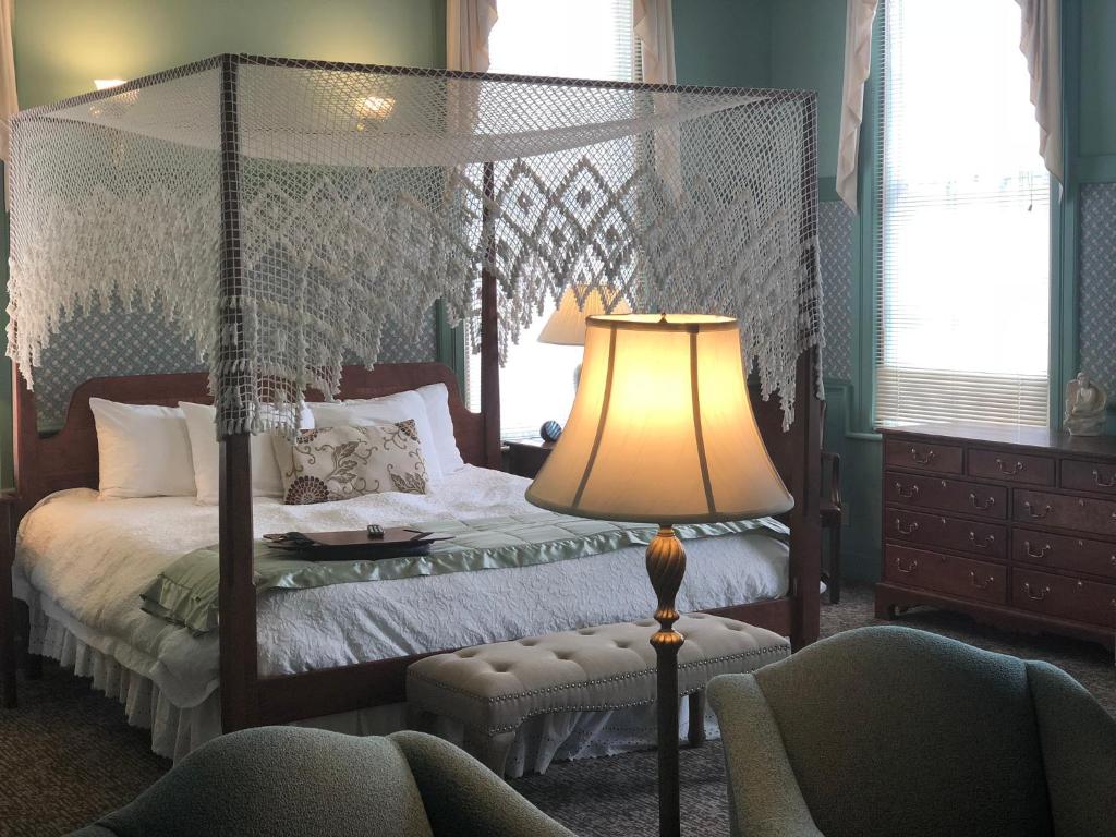 Chambery Inn photo 3