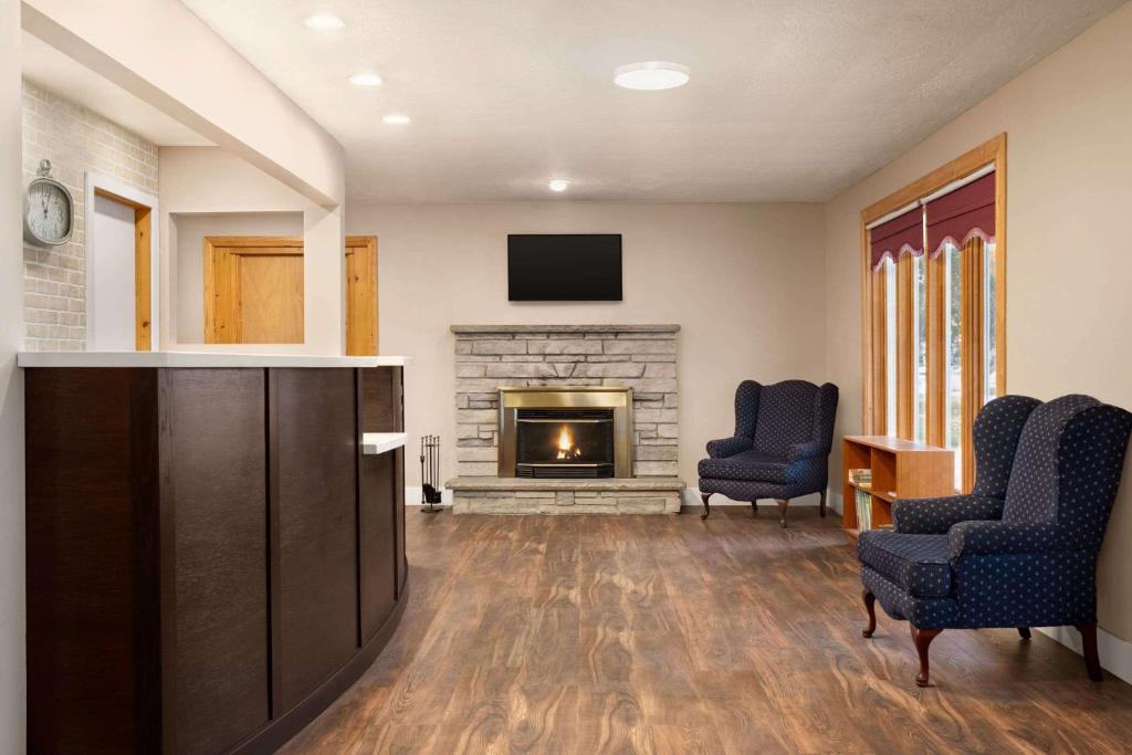 Travelodge by Wyndham Port Elgin photo 2