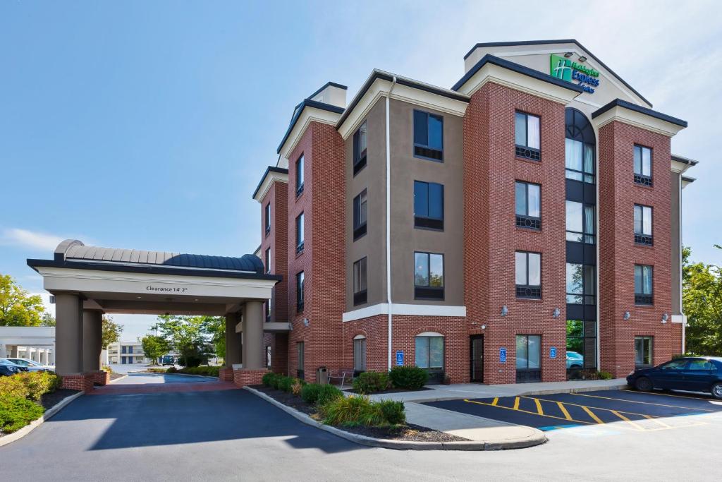 Holiday Inn Express Hotel & Suites Cleveland - Richfield, an IHG Hotel image