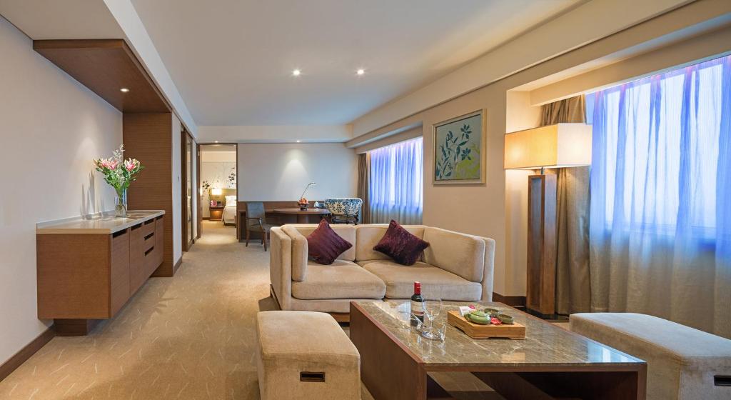 Двухместный (1 King 1 Bedroom Ste City View lounge Access), Crowne Plaza Guangzhou City Centre