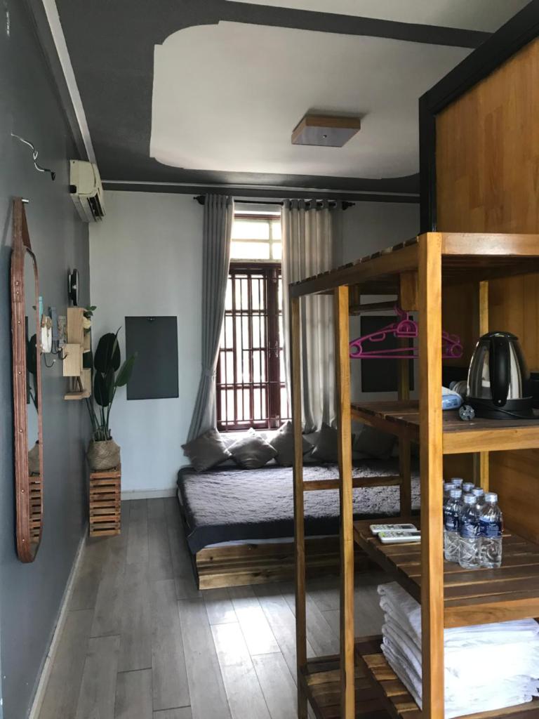Номер (Общий номер для мужчин и женщин с 8 кроватями), Phố Đá Hotel