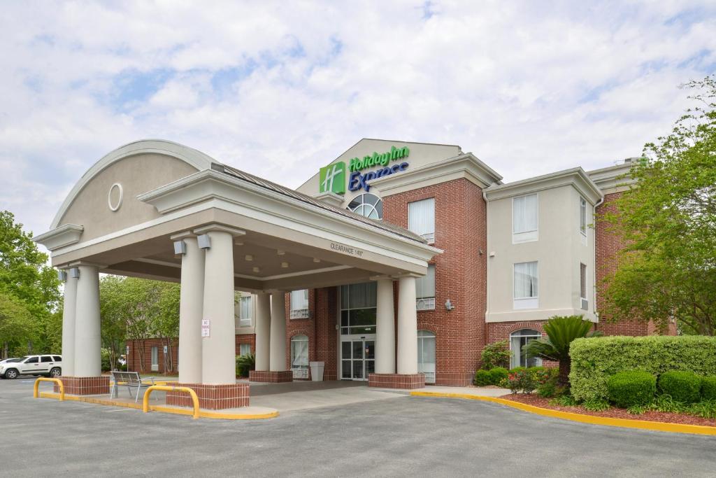 Holiday Inn Express Hotel & Suites Lafayette, an IHG Hotel image