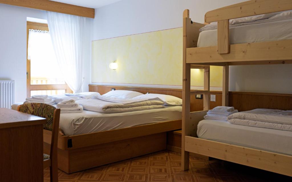 Alpen Hotel Rabbi photo 3