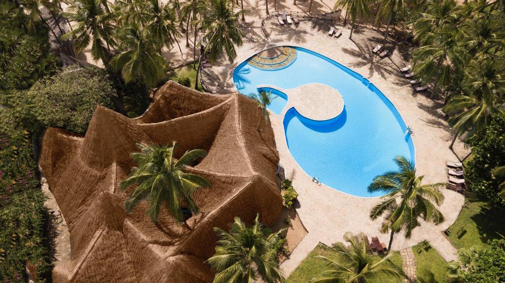 Sandies Tropical Village photo 2