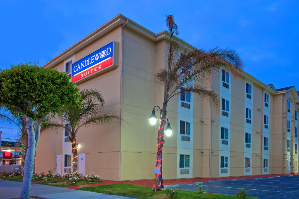 Candlewood Suites LAX Hawthorne, an IHG Hotel image