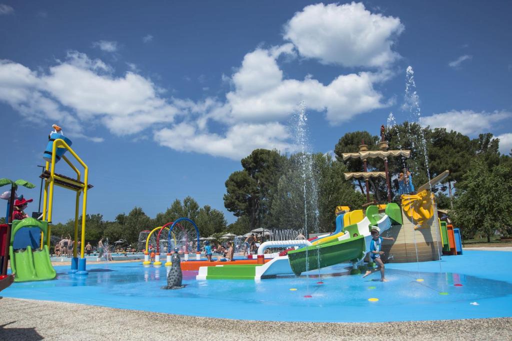Mobile Homes Bi Village - Adriatic Kampovi photo 2