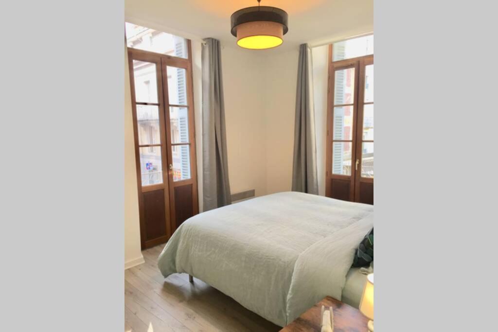 Le Montferrat - 65m2 - 2 chambres - Rue de la Grotte - Hyper Centre photo 3