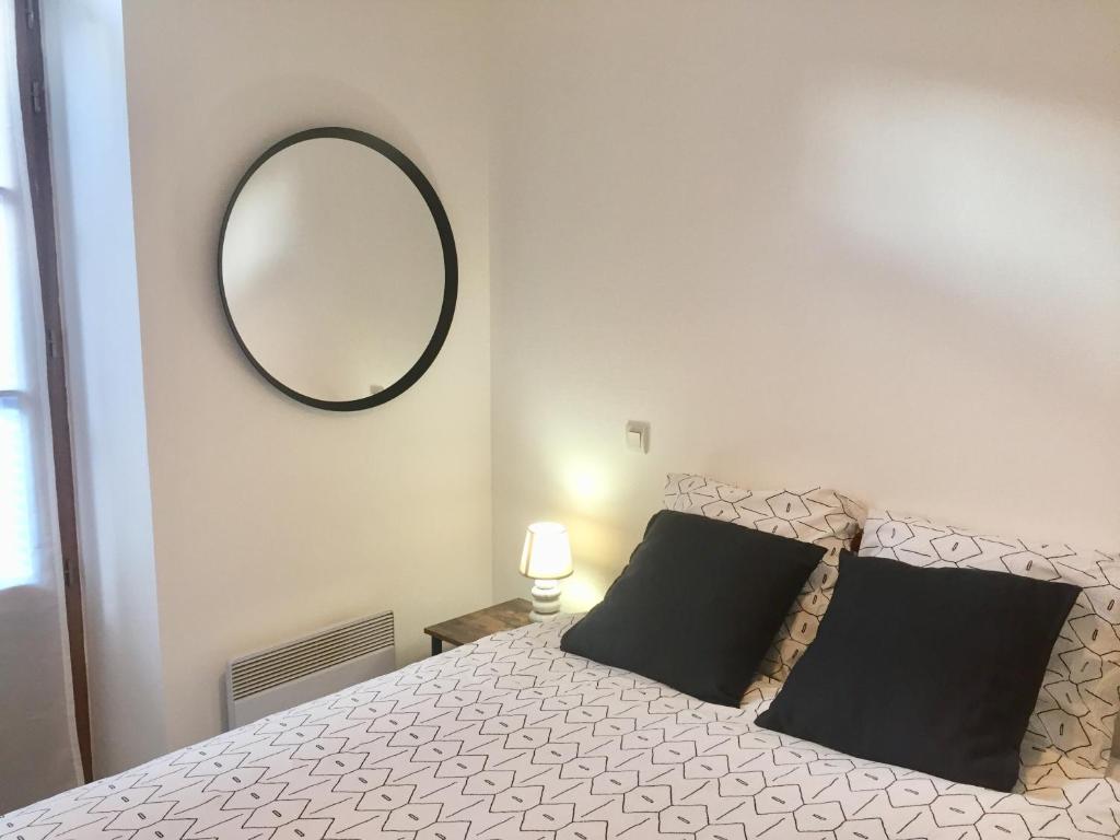 Le Montferrat - 65m2 - 2 chambres - Rue de la Grotte - Hyper Centre photo 4