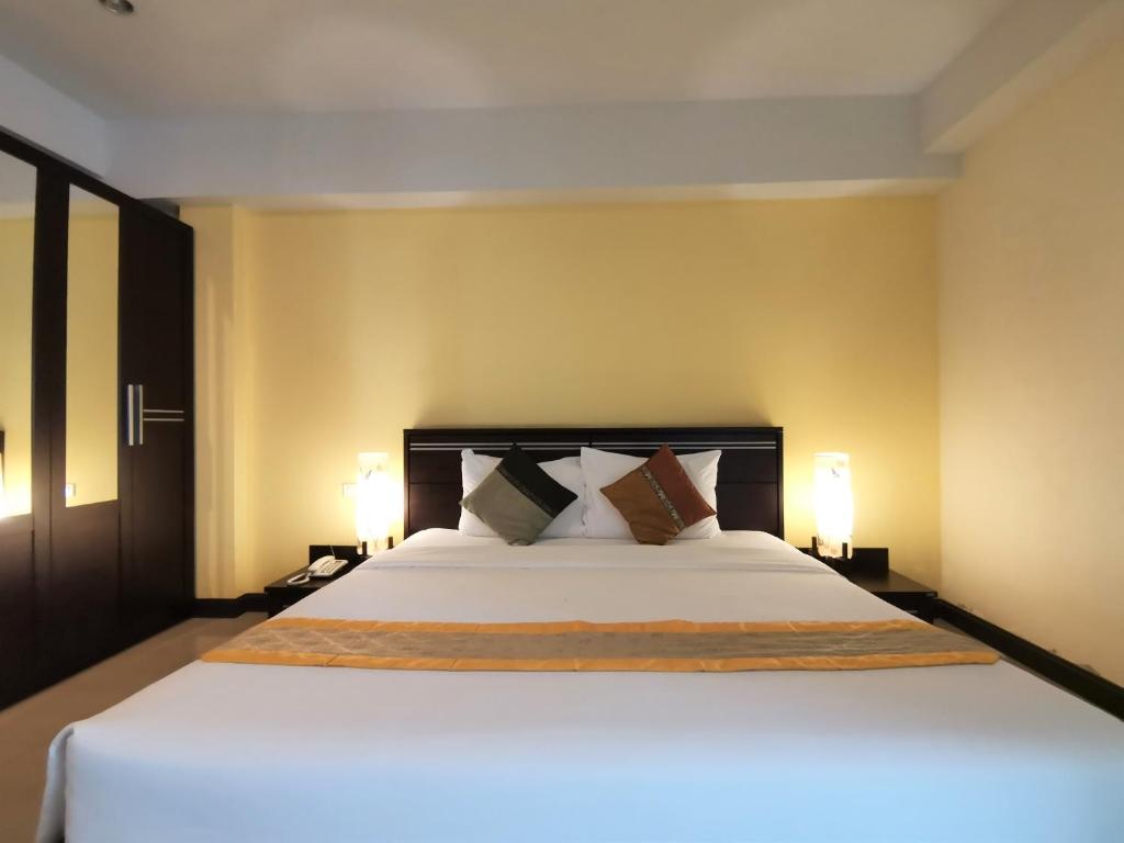 Двухместный (Стандартный двухместный номер с 1 кроватью), Phupara Place Phuket Town